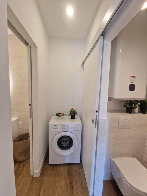 The Chic Liberation Apartment Ница Екстериор снимка